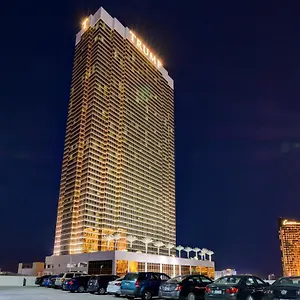 Trump Tower Aparthotel